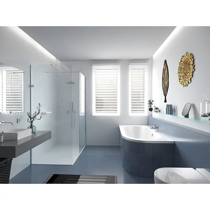 Bad Land Eckbadewanne AVITA Acryl-Eckwanne 160 x 75 cm links Weiß - Sanitäracryl, Weiß - Modernes Badezimmer mit ebenerdiger Dusche, eingebauter Badewanne und stilvollem Waschtisch in Blau- und Weißtönen.