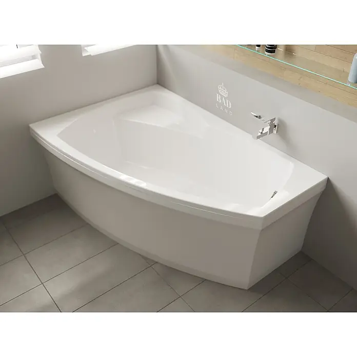 Bad Land Eckbadewanne FRIDA Acryl-Eckwanne 160 x 105 cm links Weiß - Sanitäracryl, Weiß - Weiße Eckbadewanne mit modernem Wasserhahn, in ein Badezimmer integriert.