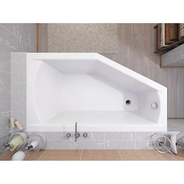 Bad Land Eckbadewanne - L x B: 160 x 90 cm, Sanitäracryl, Weiß - Draufsicht auf eine moderne, weiße, asymmetrische Badewanne, im Badezimmer installiert, mit Chromarmaturen und Abfluss.