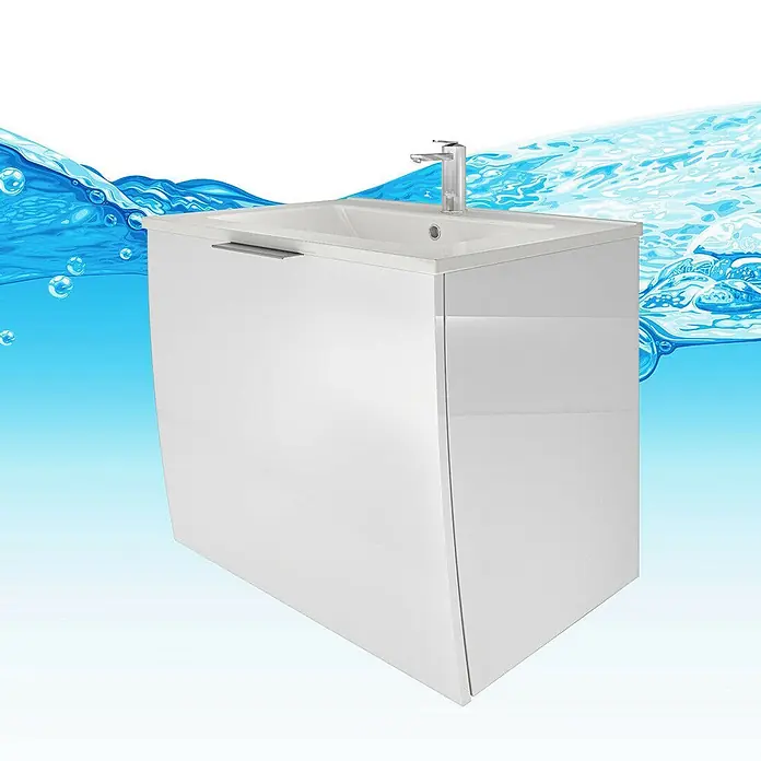 AcquaVapore Badmöbel-Set Fertigdusche Gently-1-B060-V2-R-F01-LED-EBox -  - Weißer, moderner Badunterschrank mit integriertem Waschbecken und Chromarmatur, vor blauem Wasserhintergrund.