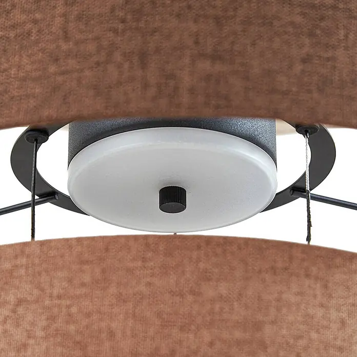 Lucande Pendelleuchte Peldano - braun / rost, beige, braun - Deckenleuchte mit braunen Stoffschirmen, mattweißem Diffusor, schwarzem Knopf und schwarzem Metallrahmen.