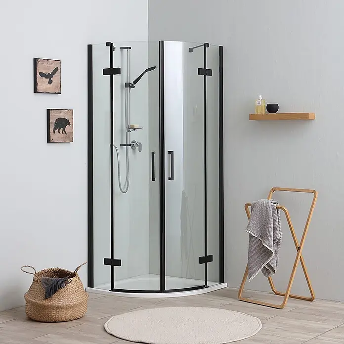 Kiamami Valentina Runddusche - 80 x 80 x 190 cm, Trasparent, Schwarz - Eckduschkabine mit schwarzen Rahmen und Klarglas in einem modernen Badezimmer.