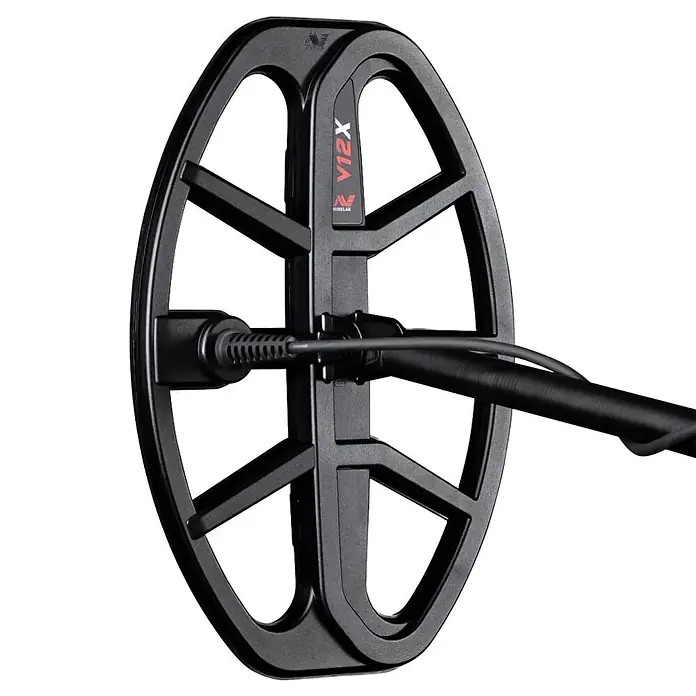 Minelab Metalldetektor X-TERRA PRO - 3,7 V, 1 Akku, 5.100 mAh, L x B x H: 230 x 310 x 1.380 mm - Schwarze, ovale Suchspule für Metalldetektor mit internen Streben und angeschlossenem Kabel.