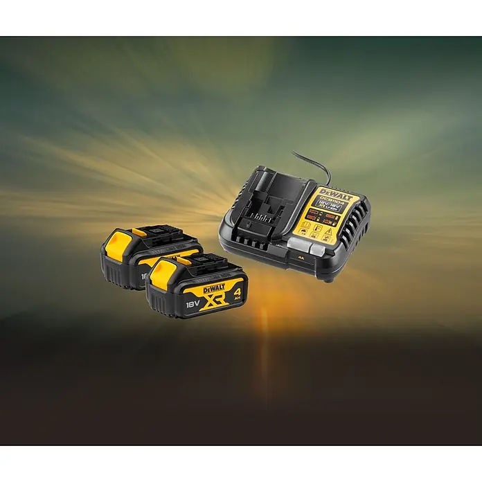 DeWalt XR 18V Batería y cargador DCB1104M2-QW - 18 V, 2 baterías, 4 Ah - Dos baterías DeWalt 18V XR 4Ah negras y amarillas y un cargador de batería DeWalt DCB1104 a juego.