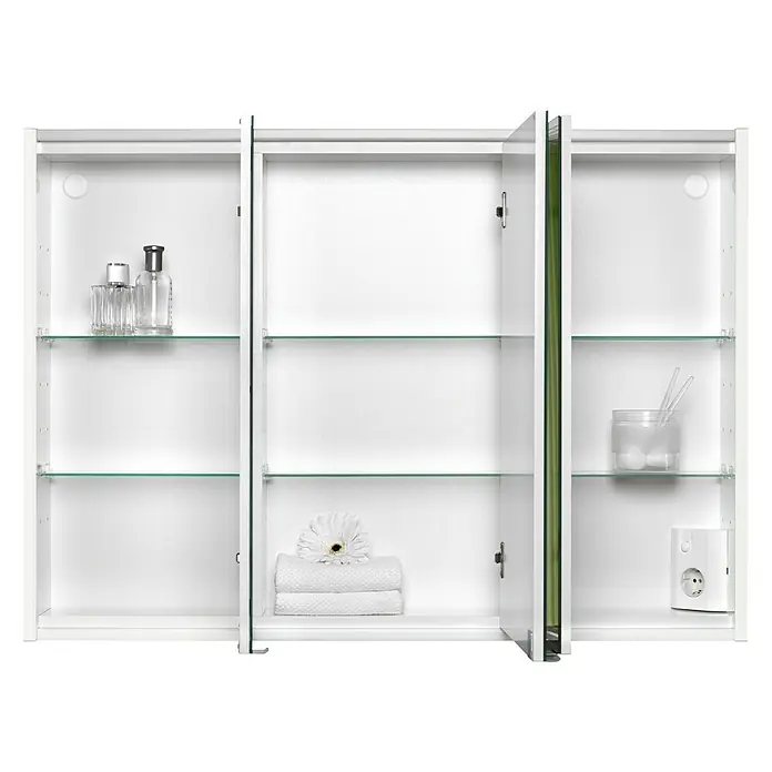 Jokey LED-Spiegelschrank Batu - B x H: 100 x 70,8 cm, Holz, Weiß - Ein dreitüriger Spiegelschrank in Weiß mit Glasböden, der verschiedene Badartikel präsentiert.