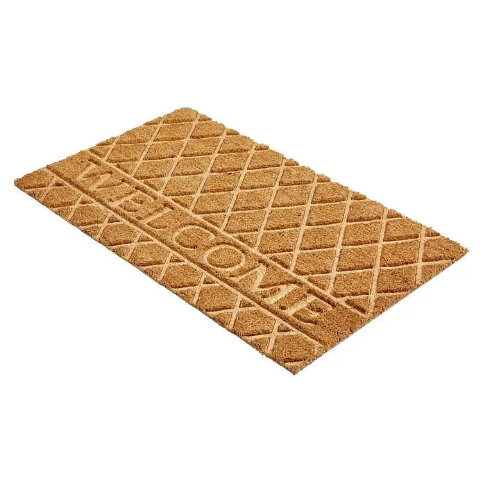 Fußmatte Coco Shape - 75 x 45 cm, Natur, Material Nutzschicht: 100 % Kokos, Welcome - Eine braune Kokosfasermatte mit geprägtem Rautenmuster und dem Schriftzug 'WELCOME'.
