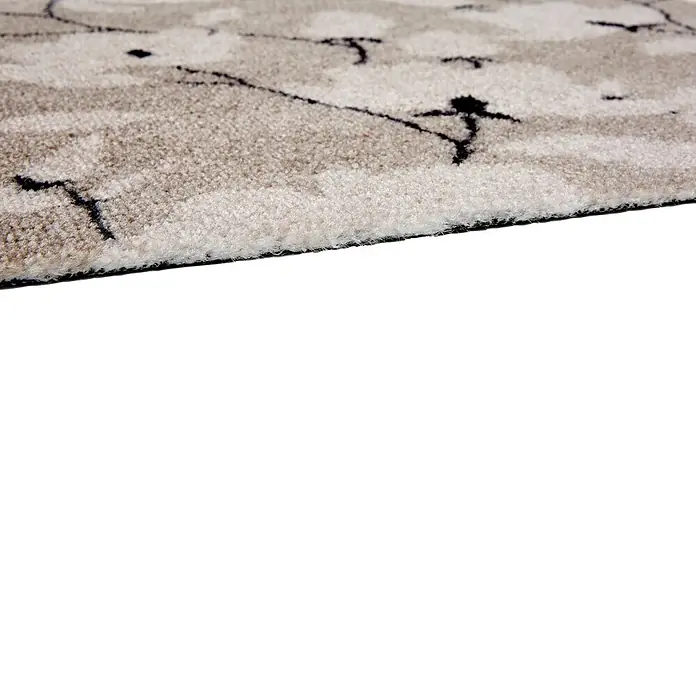 Fußmatte Malibu - 100 x 67 cm, Creme, Material Nutzschicht: 100 % Polyamid, Blumen - Weicher beige-brauner Teppich mit abstrakten dunklen Mustern, zeigt seine plüschige Textur und Kante.