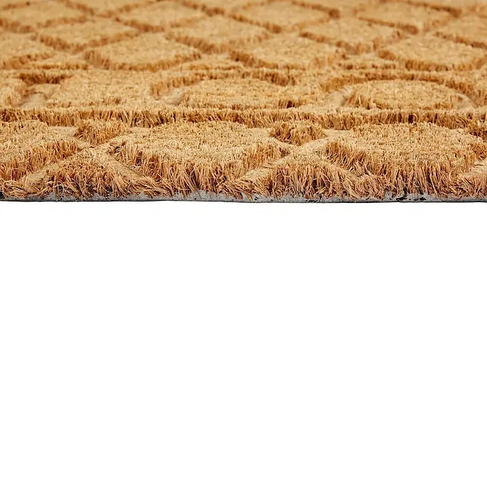 Fußmatte Coco Shape - 75 x 45 cm, Natur, Material Nutzschicht: 100 % Kokos, Welcome - Braune Kokosfasermatte mit strukturierter, gemusterter Oberfläche, aus der Nähe und schräg.