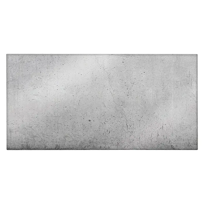 CUCINE Küchenrückwand - Cracked Concrete, 80 x 40 cm, Stärke: 6 mm, Einscheibensicherheitsglas (ESG) - Graue Betonplatte mit gesprenkelter Textur und subtilen Kratzern, ideal als robuster Hintergrund.