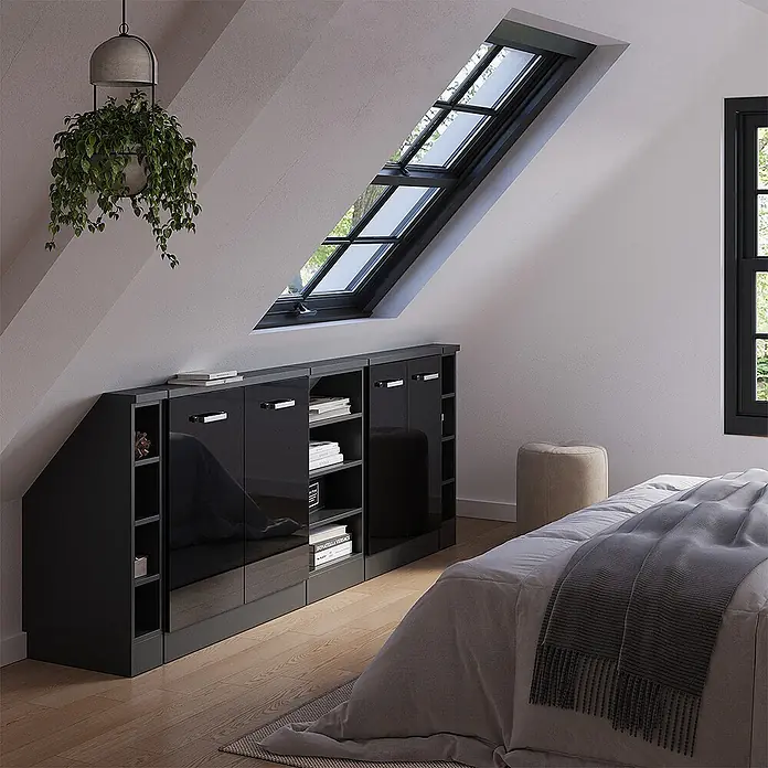 Vicco Küchenleerblock R-Line Schwarz Hochglanz 5er Set - Breite: 210 cm, Schwarz Hochglanz - Glänzend schwarze modulare Aufbewahrungsschränke mit offenen Regalen und Türen, die perfekt unter eine schräge Dachschräge passen.