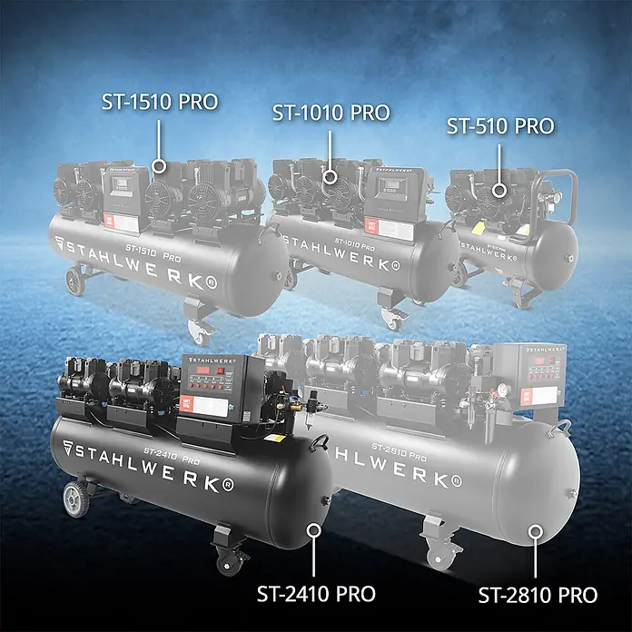 STAHLWERK Kompressor T-2410 Pro - Max. Druck: 10 bar, 240 l, Schmierung: Ohne - Eine Reihe schwarzer, robuster STAHLWERK Kompressoren verschiedener Größen, mit großen Tanks und mehreren Motoreinheiten.