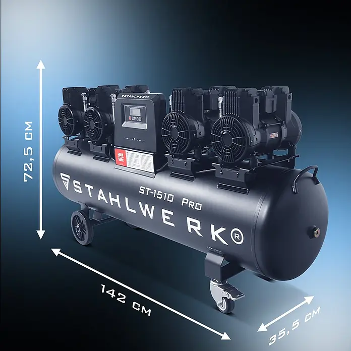 STAHLWERK Kompressor ST-1510 Pro - Max. Druck: 10 bar, 150 l - Schwarzer STAHLWERK ST-1510 PRO Kompressor auf Rädern; Maße: 72,5 cm (H), 142 cm (L), 35,5 cm (B).