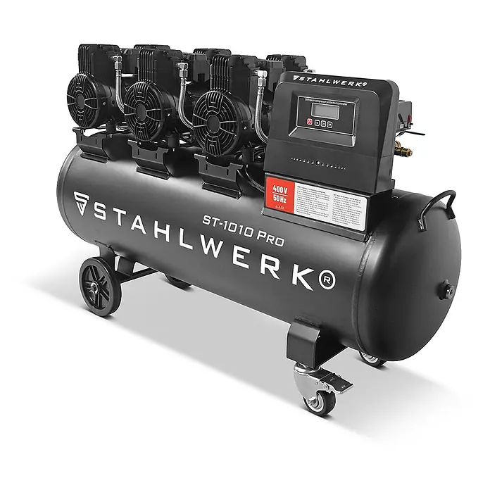 STAHLWERK Kompressor ST-1010 Pro - Max. Druck: 10 bar, 120 l, Schmierung: Ohne - Schwarzer Luftkompressor mit mehreren Pumpeneinheiten, Bedienfeld und Rollen.