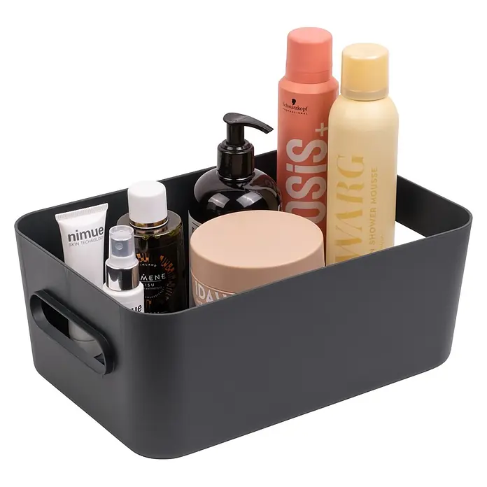 SmartStore Aufbewahrungsbox Comfort M - L x B x H: 29,5 x 19,5 x 12 cm, Kunststoff, Dark Teal, 5,3 l - Dunkelgraue rechteckige Aufbewahrungsbox gefüllt mit verschiedenen Kosmetik- und Hygieneprodukten.