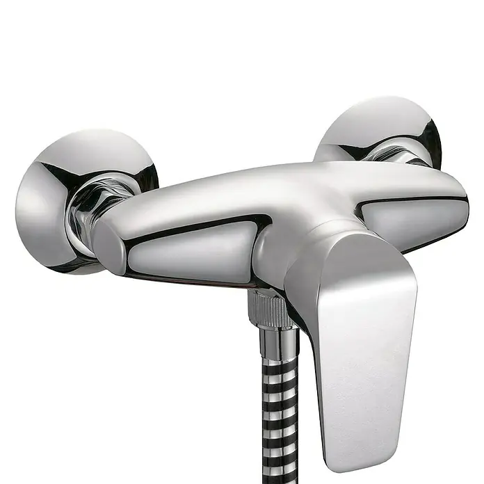 Cosmobath Jasper Grifo monomando de ducha - Cromo, Brillante - Un elegante grifo cromado con manija de palanca y manguera de ducha. Perfecto para cualquier baño moderno.