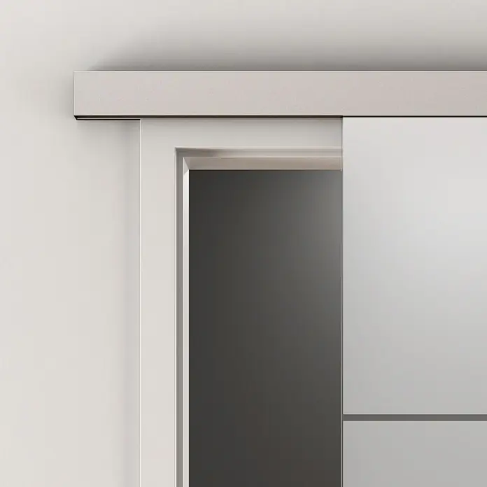 Diamond Doors Abstands-Set Jubidoor 411 - Aluminium EV1, 1.900 x 185 x 51 mm, Passend für: Diamond Doors Schiebetür-Komplettset Jubidoor 6.1 - Hellgraue Laufschiene und weiße Platte eines modernen Schiebetürsystems.