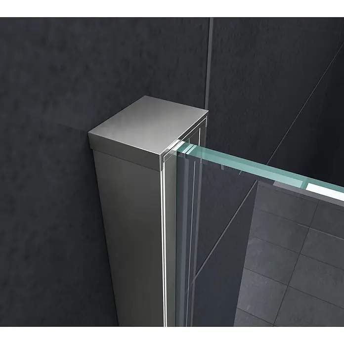 Glasdeals Duschwand Walk-In Duschwand 10 mm Glas AQUOS 60 x 200 cm - B x H: 60 x 200 cm, Beschichtet, Chrom - Gebürstetes Metall-Duschprofil mit klarer Glasplatte in einer dunkel gefliesten Dusche.