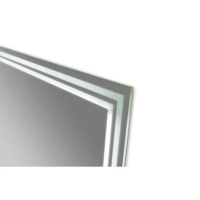 Cordia Lichtspiegel - 65 x 80 cm, Silber - Beleuchteter polygonaler Spiegel mit hellweißer LED-Beleuchtung entlang der grauen Spiegelfläche und hellgrünem Glasrand.