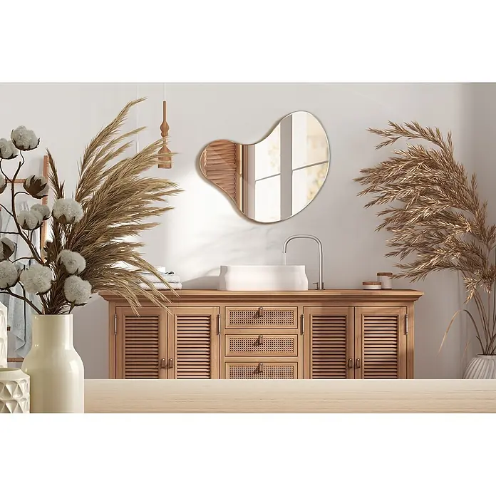 Tulup Wandspiegel - 76,6 x 77,3 cm - Heller Holz-Badezimmerschrank mit weißem Waschbecken und herzförmigem Spiegel, dekoriert mit Trockenpflanzen und Baumwollzweigen.