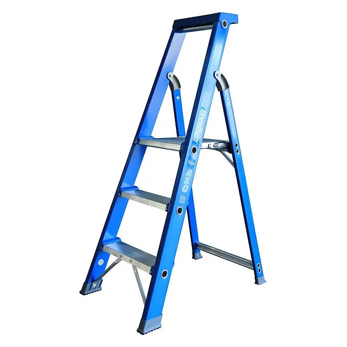 ASC Premium- Stufenstehleiter BT-3 einseitig 3 Stufen mit 2,75m Arbeitshöhe -  - Blaue Aluminium-Klappleiter mit drei rutschfesten Stufen und grauen Antirutschfüßen, einsatzbereit.