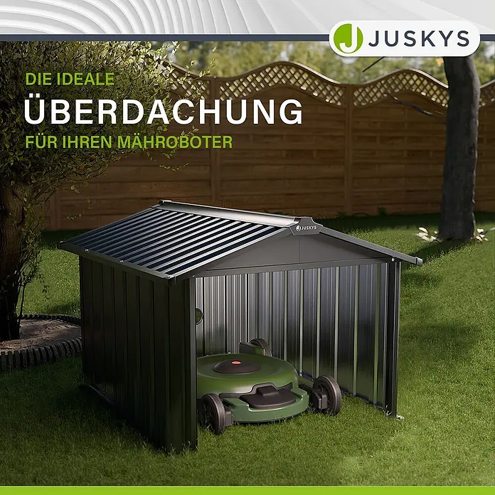 Juskys Mähroboter-Garage Mähroboter Garage - L x B x H: 98 x 89 x 63 cm, Anthrazit, Mähroboter - Dunkelgrauer Metall-Unterstand für Mähroboter im Garten, mit grünem Mähroboter darunter.