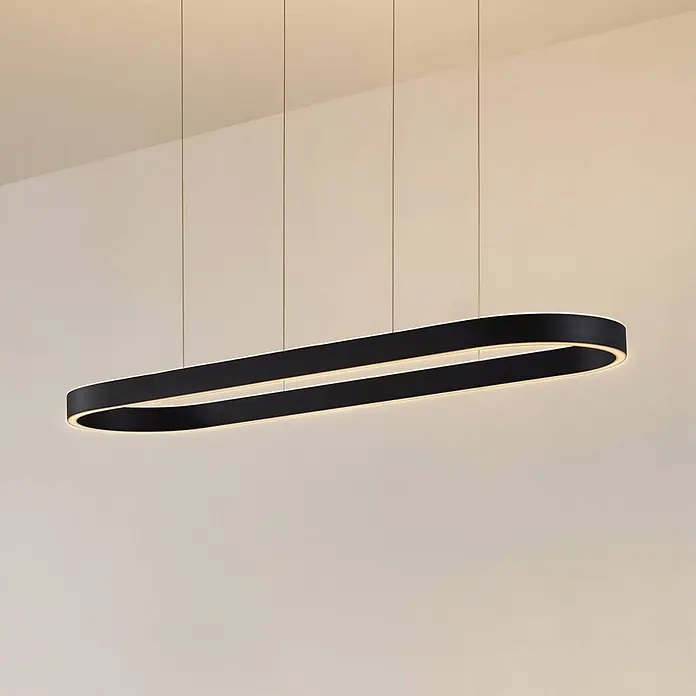 Lucande Pendelleuchte Melinay - L x B x H: 110 x 32 x 4,5 cm, schwarz, Schwarz - Schlanke schwarze ovale LED-Pendelleuchte, die ein warmes Licht abgibt.