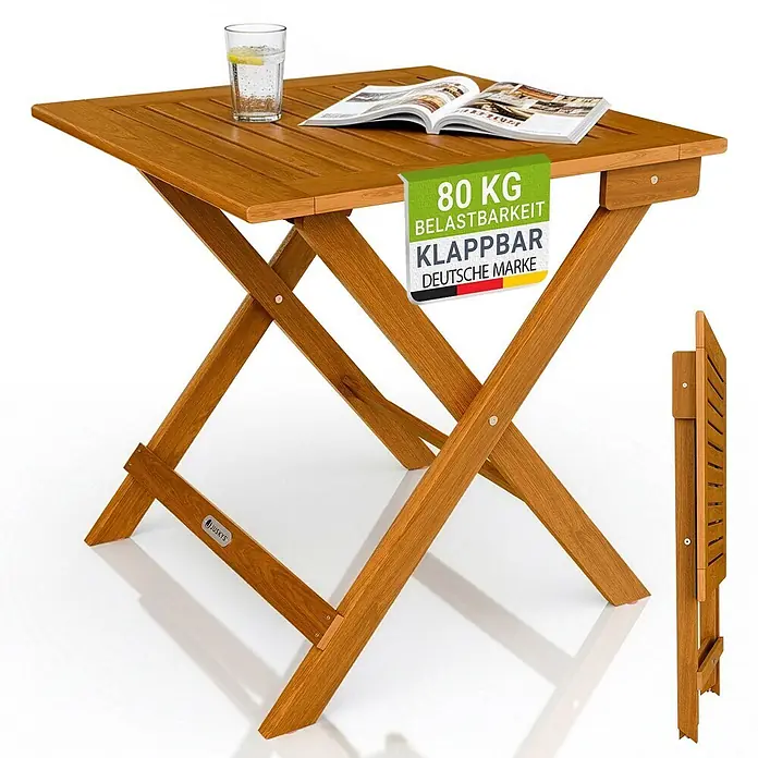 Juskys Gartentisch Zadar - L x B x H: 46 x 46 x 46 cm, Akazie, Quadratisch, natur - Brauner quadratischer Klapptisch aus Holz, geöffnet mit Glas, Buch und Label: '80 KG BELASTBARKEIT KLAPPBAR DEUTSCHE MARKE'. Zeigt auch eine zusammengeklappte Ansicht.