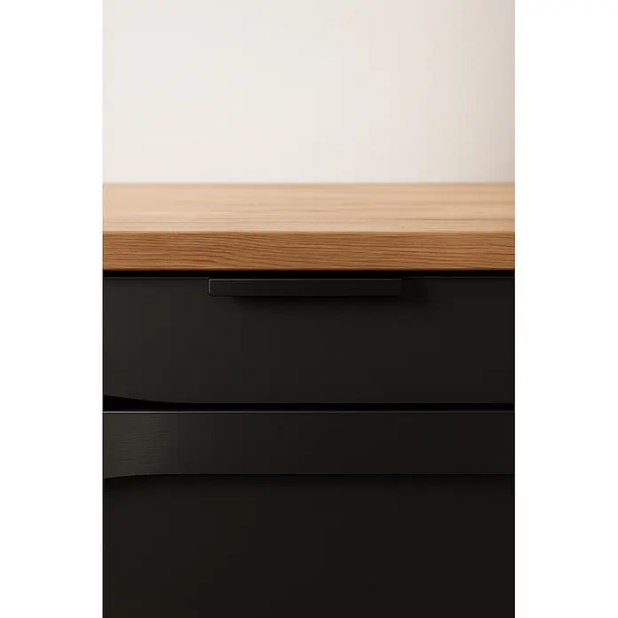 Cordia Möbelgriff 20 cm - Lochabstand: 160 mm, Aluminium, Schwarz - Moderner schwarzer Schrank mit heller Holzplatte und elegantem schwarzem Schubladengriff.