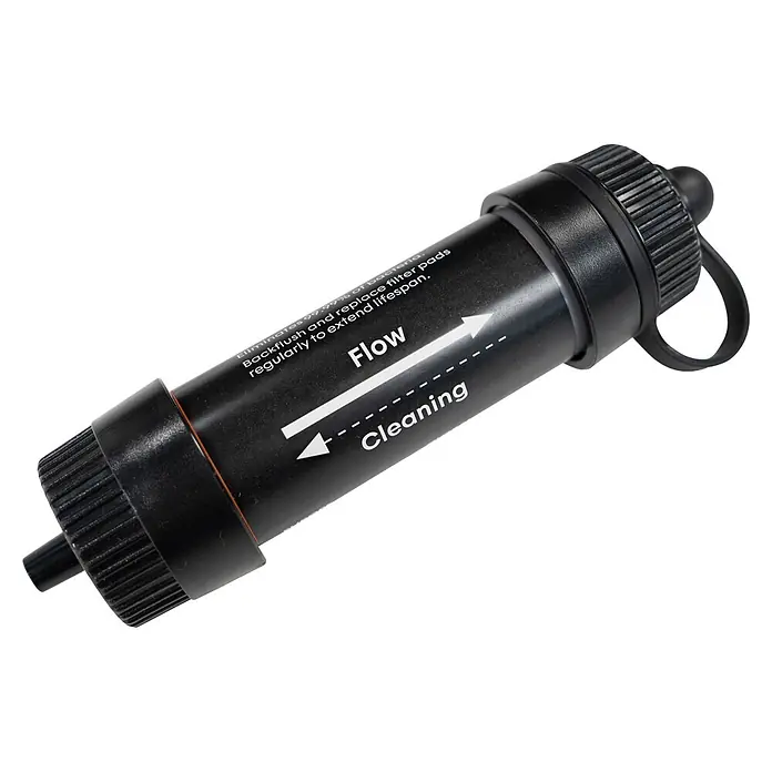 Boxio Wasserfilter - 3 -tlg. - Schwarzer tragbarer Wasserfilter aus Kunststoff mit weißen Anweisungen für „Flow“ und „Cleaning“ sowie zur Filterwartung.
