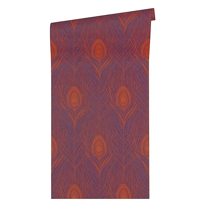 Profhome Vliestapete Vliestapete Federn in rot - gold, 10.050 x 530 mm - Tapetenrolle mit orangefarbenem Pfauenfeder-Muster auf pflaumenfarbenem Hintergrund.