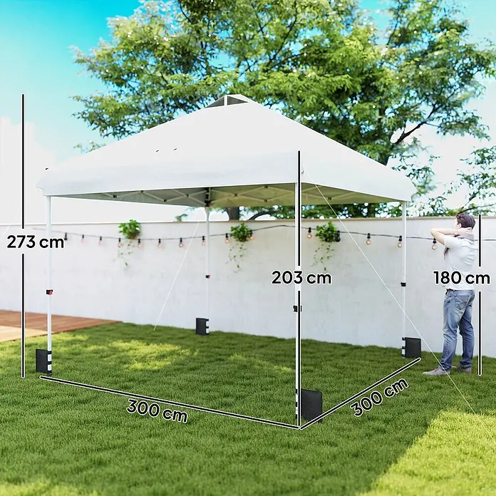 Outsunny Faltpavillon - Farbe Dach: Weiß - Weißer Pavillon im Garten, zeigt seine 300x300 cm Maße und Höhen, mit einer Person als Skala.
