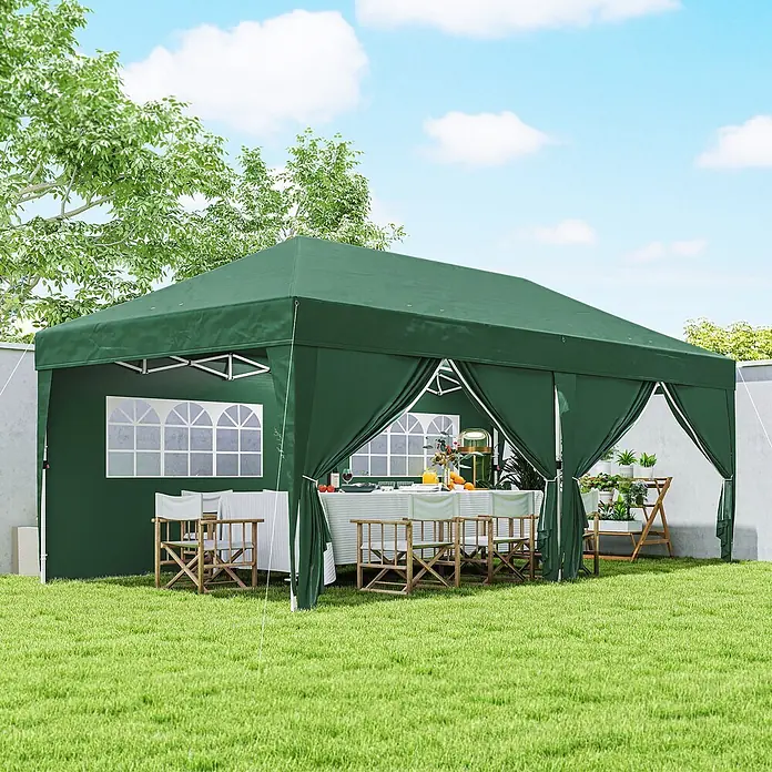 Outsunny Faltpavillon - Farbe Dach: Dunkelgrün - Grünes Partyzelt in einem Garten mit Essbereich, ideal für Veranstaltungen im Freien.