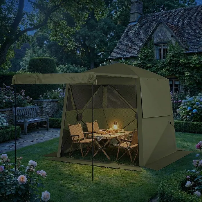 Outsunny Faltpavillon - B x T: 198 x 198 cm, Farbe Dach: Grün - Dunkelgrünes Outdoor-Schutzhaus mit Netzseiten, nachts in einem Garten aufgestellt. Innen beleuchten Tisch und Stühle eine Laterne.