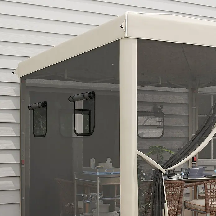 Outsunny Faltpavillon - B x T: 2,97 m x 300 cm, Farbe Dach: Beige - Cremefarbener Pavillon mit dunklen Netzvorhängen und aufrollbaren Fenstern, der einen geschlossenen Essbereich im Freien neben einem Haus schafft.