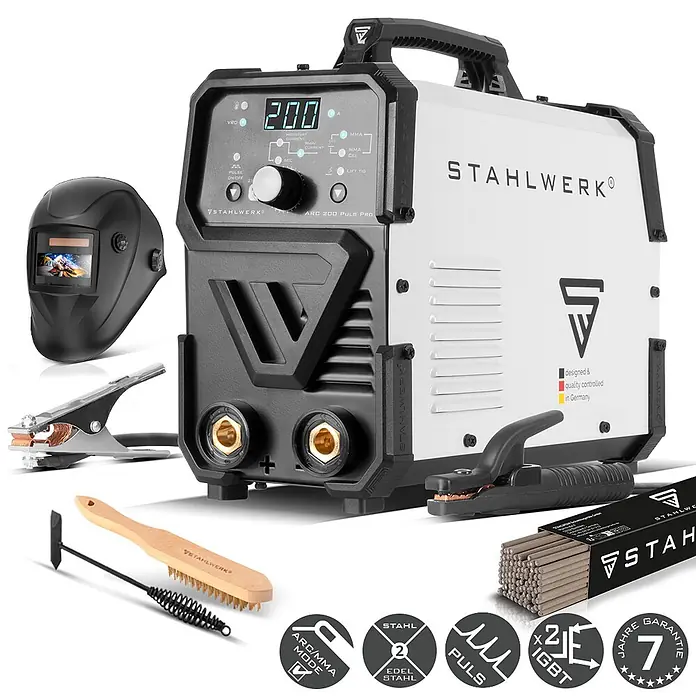 STAHLWERK Elektrodenschweißgerät ARC 200 Puls Pro Vollausstattung -  - Weiß-schwarzes STAHLWERK ARC 200 Puls Pro Inverter-Schweißgerät mit Schweißhelm und Zubehör.