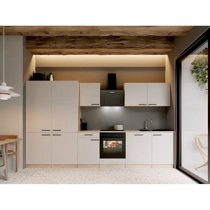 Respekta Küchenzeile Merle - Breite: 340 cm, Kaschmir, Mit Elektrogeräten - Moderne Küche mit hellgrauen Schränken, Holzarbeitsplatte und schwarzen Geräten. Essen gart im Ofen.