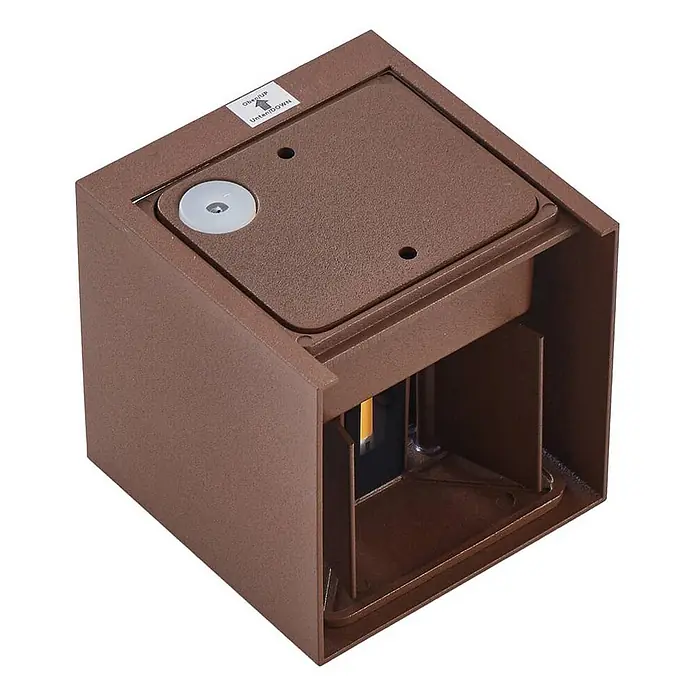 Lindby Außenwandleuchte Nivar - braun / rost, IP54 - Braune Metall-Außenwandleuchte mit einstellbarem Auf-/Ab-Licht.