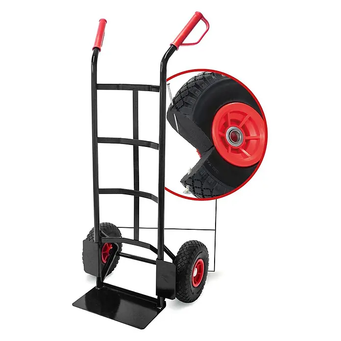 Pro-Bau-Tec Sackkarre Stahl Sackkarre mit pannensicheren PU-Reifen 150kg Tragkraft - Traglast: 150 kg - Schwarze Sackkarre mit roten Griffen und pannensicheren schwarzen Reifen mit roten Naben. Einsatz zeigt Nägel im Reifen.