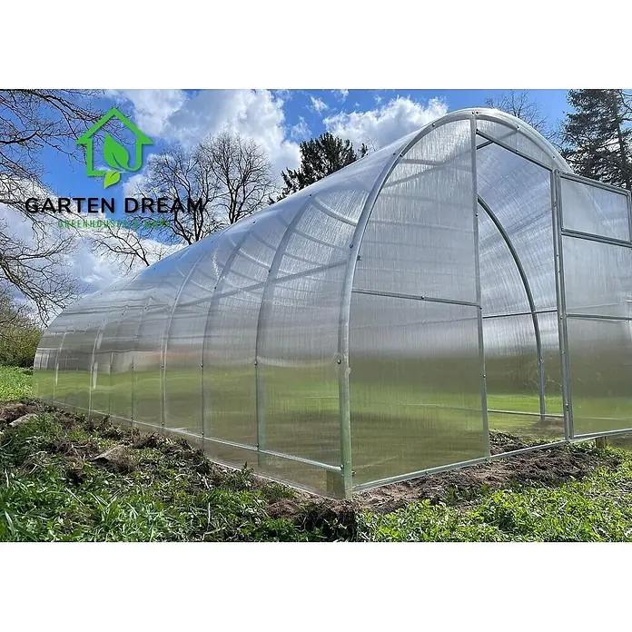 Garten Dream Gewächshaus Titan, 10mm Polycarbonat - Außenmaß inkl. Dachüberstand (B x T): 300 x 400 cm, Material Seitenwand: Kunststoff, 10 mm, Silber - Tunnelgewächshaus mit durchsichtigen Paneelen und Metallrahmen im Garten.