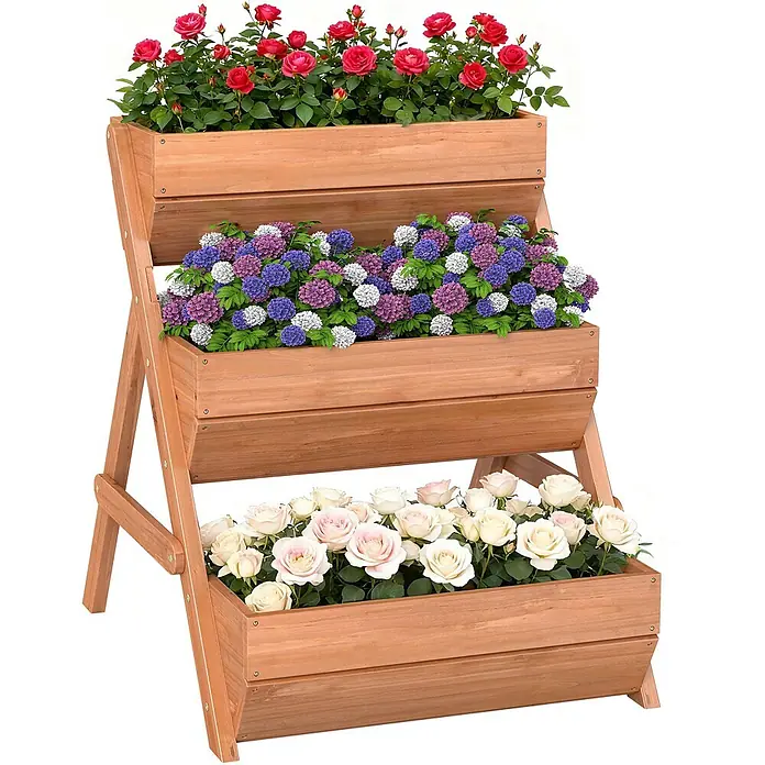 Outsunny Hochbeet - Holz, Braun - Mehrstufiger Holz-Pflanzkasten mit drei Ebenen, gefüllt mit roten, violetten und weißen Blumen.