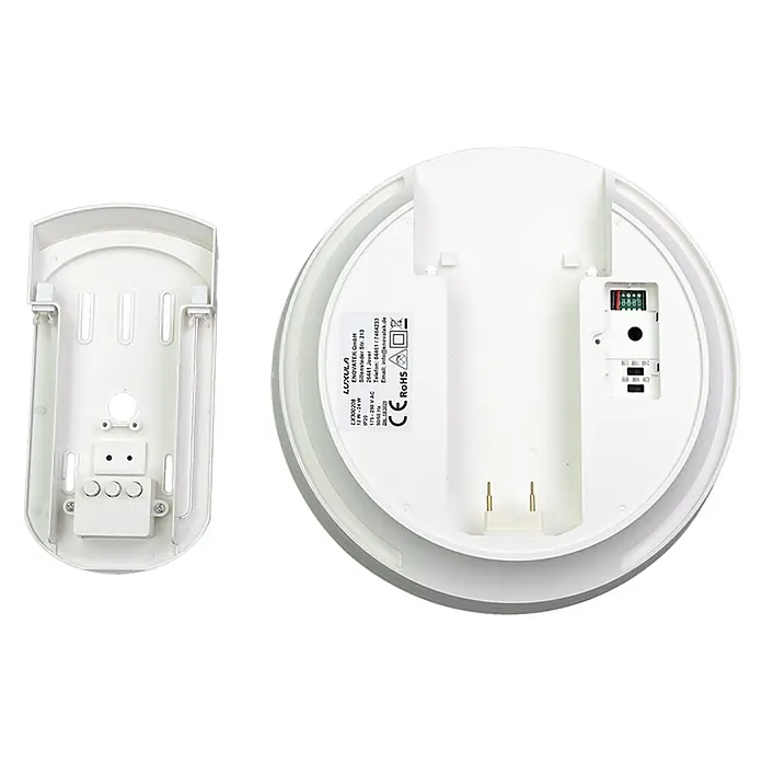 Luxula LED-Deckenleuchte rund - 24 W, Weiß, Warmweiß - Zwei weiße Kunststoffkomponenten einer LED-Leuchte oder eines Sensors: eine Montagebasis und die Rückseite der Haupteinheit mit Anschlüssen.