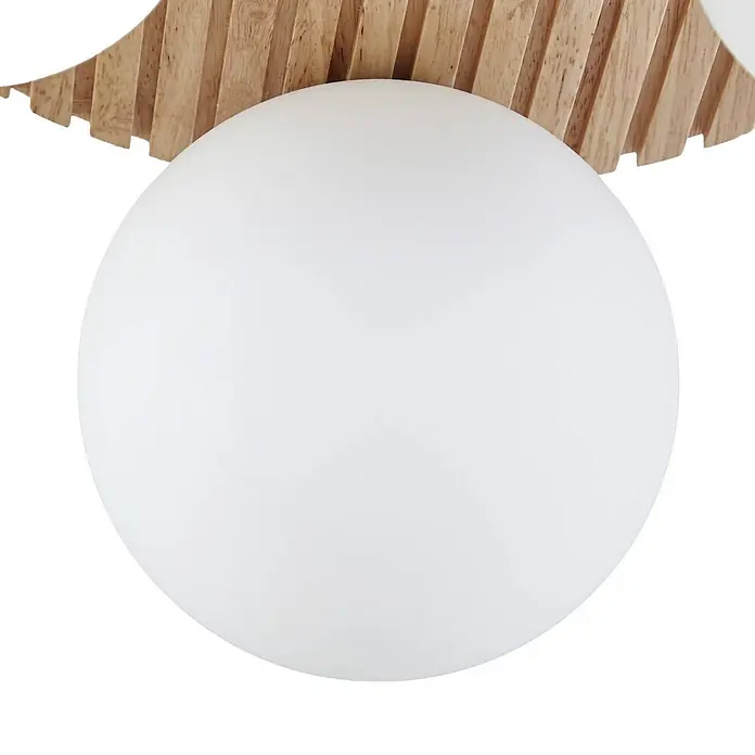 Lindby Deckenleuchte Mori - L x B x H: 34 x 34 x 19 cm, Holz hell, weiß / opal, G9 - Kugelrunder, weißer Lichtdiffusor mit einem Sockel aus Holzlamellen.