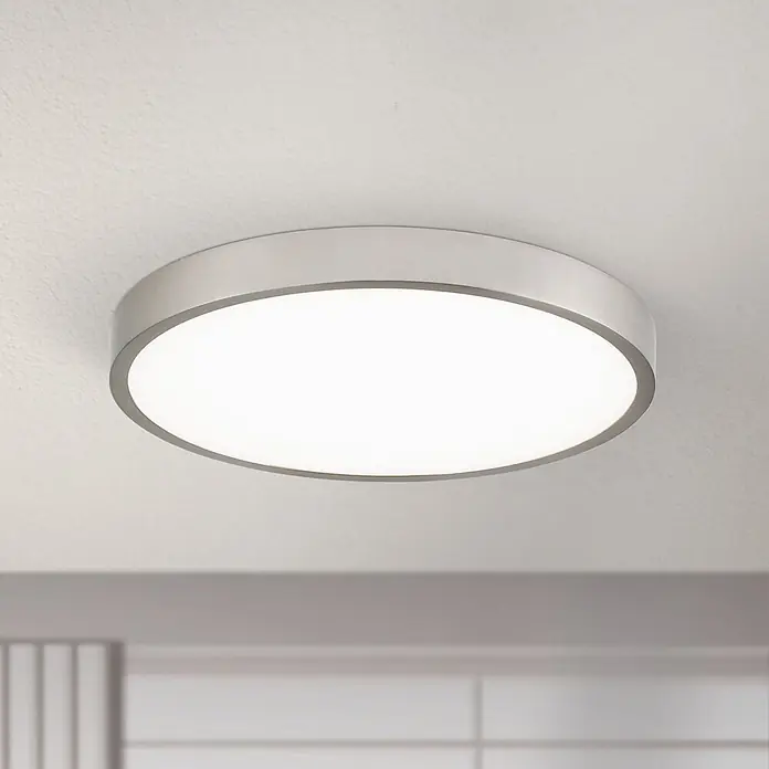 Orion Leuchten LED-Panel rund -  - Runde LED-Deckenleuchte mit gebürstetem Metallrahmen, bündig an einer Decke montiert.