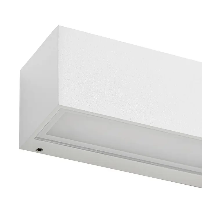 Lucande LED Wandleuchte aussen in weiß, Aussenlampe Wand -  - Weiß strukturierte lineare LED-Leuchte mit einer mattierten Lichtscheibe.