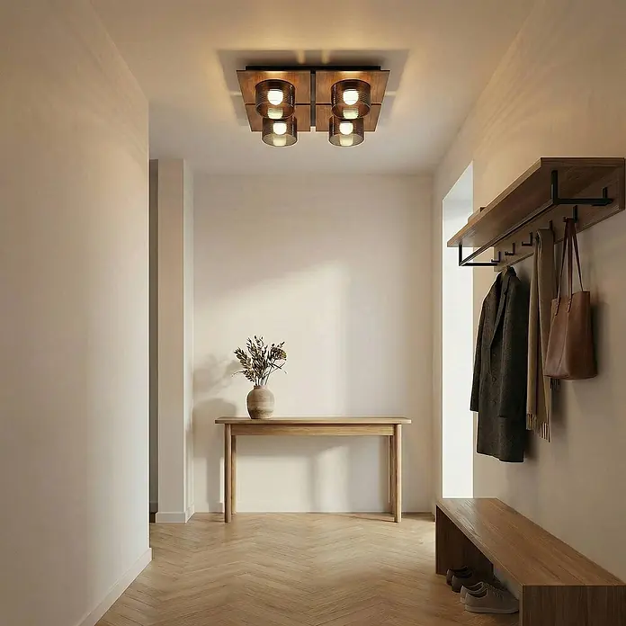 Lucande Deckenleuchte Eiko - L x B x H: 41,5 x 41,5 x 12 cm, Holz dunkel, schwarz - Quadratische Deckenleuchte mit dunklem Holzsockel und vier Metallkäfig-Glühbirnen beleuchtet einen modernen Flur.