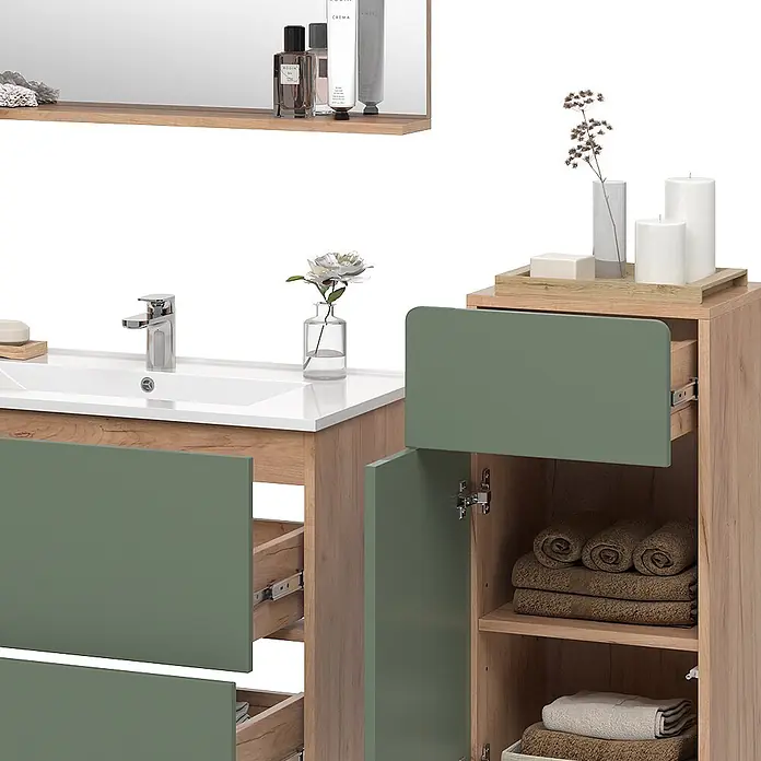 Vicco Badmöbel-Set Izan Goldkraft Eiche/Grün 4 Teile mit Midischrank - Goldkraft Eiche, Matt - Badezimmermöbel mit weißem Waschbecken, Holzrahmen und grünen Schubladen, dazu ein passender Hochschrank mit grünen Türen und Regalen.