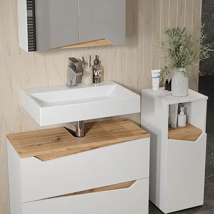 Vicco Badmöbel-Set Marelle Weiß 3 Teile mit Midischrank - Weiß, Matt - Weißer Badezimmerschrank mit integriertem Waschbecken und Holzoptik-Arbeitsplatte, dazu ein passender Hochschrank.