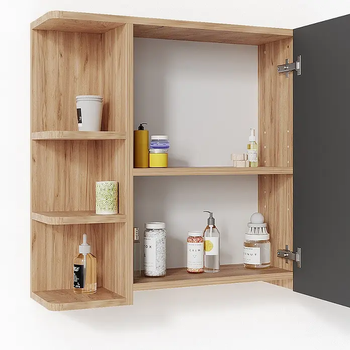 Vicco Badmöbel-Set Fynn Eiche 2 Teile - Gesamtbreite Badmöbel: 60 cm, Eiche, Matt - Helles Holz-Badezimmerschrank mit offenen Regalen und dunkelgrauer Tür, gefüllt mit Badprodukten.