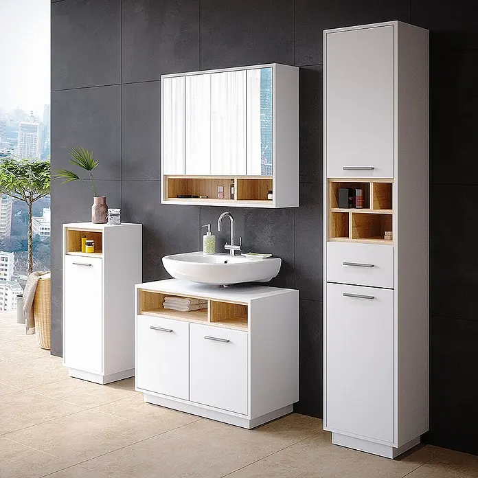 Vicco Badmöbel-Set Beatrice Weiß 4 Teile - Gesamtbreite Badmöbel: 156 cm, Weiß, Matt - Modernes Badmöbelset in Weiß und hellem Holz, bestehend aus Waschtisch, Spiegelschrank und Hochschränken, in einem modernen Badezimmer.
