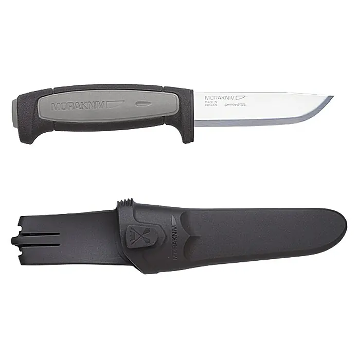 Morakniv Messer Pro Robust - Klingenlänge: 91 mm, Klingenstärke: 3,2 mm, Weitere Eigenschaften: Verbesserte Ergonomie - Das Bild zeigt ein Morakniv-Messer mit einer grauen Scheide. Das Messer hat einen rutschfesten Griff und eine scharfe Klinge.
